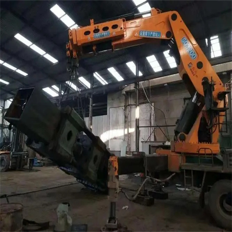 嘉积镇200吨折臂吊出租