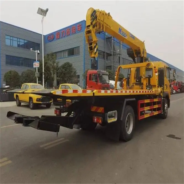 嘉积镇附近小随车吊出租电话，轻松解决搬运烦恼